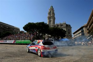 WRC devant la Mairie de Porto ! 